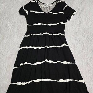 Black and White stripe Tshirt Dress size Small